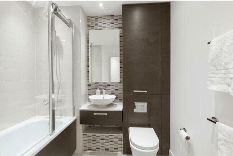 Room With Private Bathroom In A Modern Two Bedroom Two Bathroom Flat ロンドン エクステリア 写真
